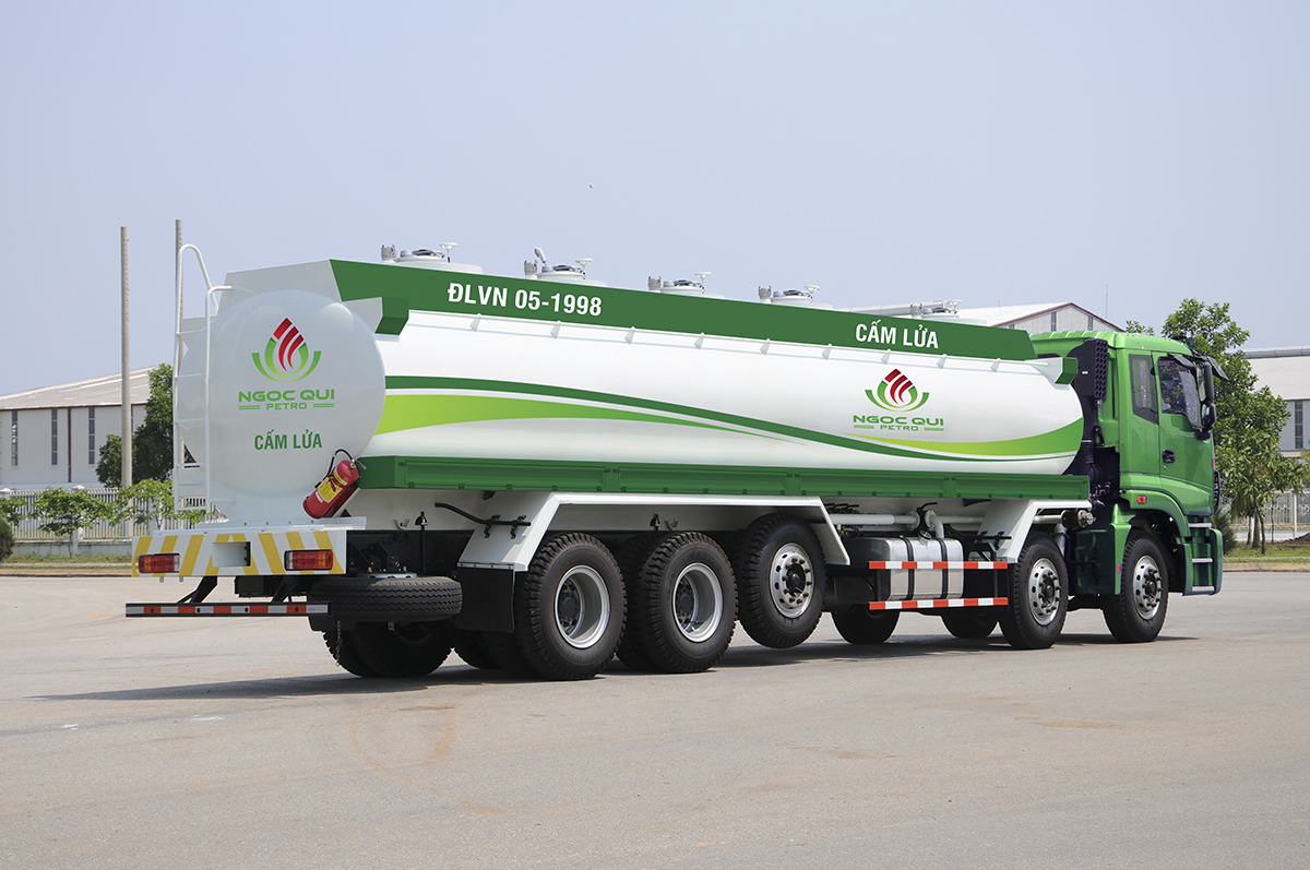 NGỌC QUI - Sáng tạo thương hiệu dầu khí Ngọc Qui với mẫu thiết kế logo ấn tượng